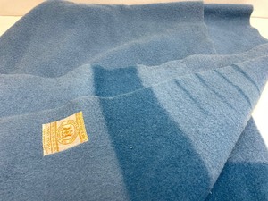 lot 8 image: Very Nice Old Vintage 4-Point Blue on Blue Stripe Hudson Bay Wool Blanket
