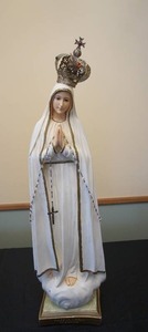 lot 11 image: Archangel Books & Gifts Stunning Large Vintage Pilgrim Virgin Our Lady of Fatima Statue wRosary...