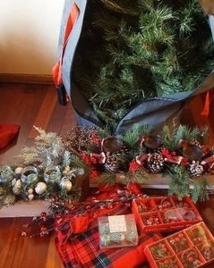 lot 33 image: Holiday DeCor Vintage Christmas Tree wBag Table Top and Tree Decorations...