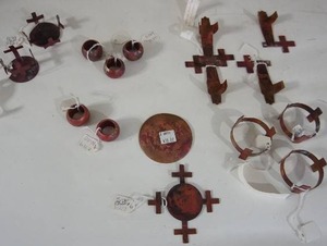 lot 151 image: Health, Body & Mind...Healing Metals
