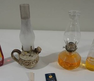 lot 167 image: Vintage Oil Lamp Collection Glass Pottery...