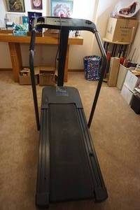 lot 226 image: WESLO Cadence Treadmill 875