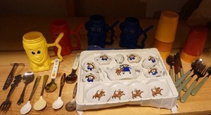 lot 273 image: Vintage Childs Tea Set Madeline, Silverware, Cups Etc...