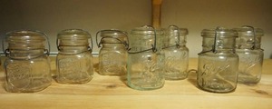 lot 275 image: Vintage Canning Jars wLids