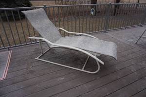 lot 304 image: Outdoor Patio Lounger