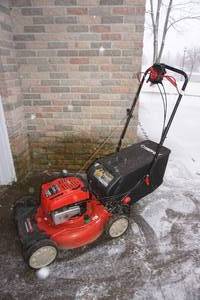 lot 317 image: Troy-Bilt Self Propelled Mower Model Series C3X