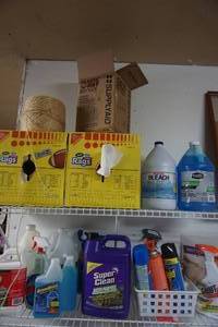 lot 338 image: A Whole Lot of Cleaning Supplies...
