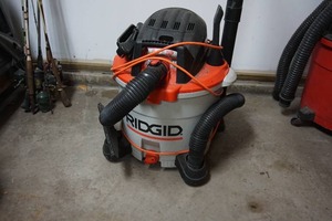 lot 356 image: Ridgid Shop Vac