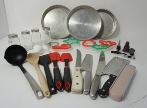 lot 42 image: Kitchen Essentials Philippe Richard, Ikea Etc.