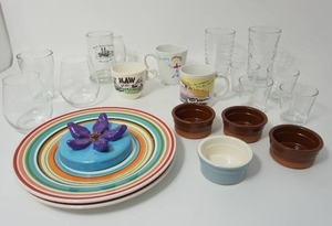 lot 84 image: Tableware Glass Porcelain Ceramic...