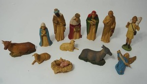 lot 113 image: Vintage Holiday Christmas DeCor...