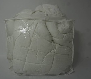 lot 138 image: Queen Size 100% Polyester Fibers Mattress Pad...