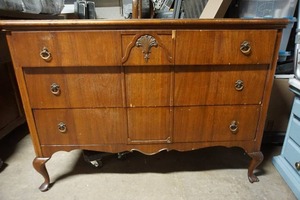 lot 151 image: Antique Dresser Three-Drawer Art-Deco Queen Anne-Style Legs...
