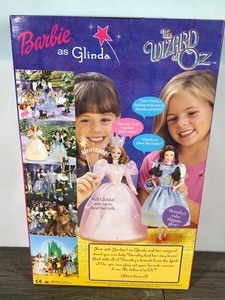 lot 26 image: 1999 Mattel Barbie as Glinda from the Wizard of Oz Collection