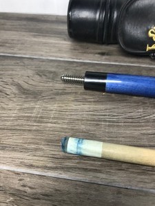 lot 32 image: Genuine by McDermott Pool Cue with Viper Q-Vault Case