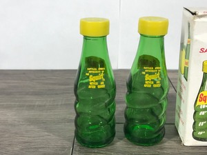 lot 36 image: Vintage 1974 Squirt Salt & Pepper Shakers in Original Box