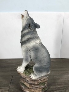 lot 64 image: Wolf Figurine