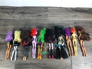 lot 93 image: Lot of 10 Monster High Dolls