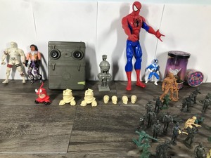 lot 105 image: Lot of Collectible Toys