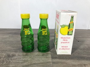 lot 115 image: Vintage 1974 Squirt Salt & Pepper Shakers in Original Boxes