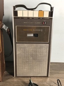 lot 148 image: Vintage Zenith Solid State Cassette Player  Recorder with Accessories & Spectrum Training System Module 307Transistors