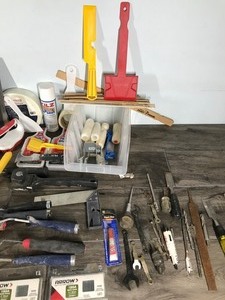 lot 353 image: Lot of Tools