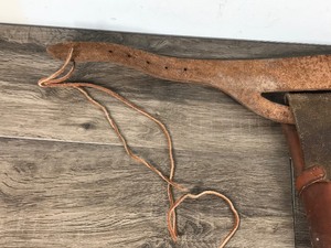 lot 390 image: Leather Pistol Holder Belt