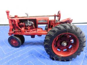 lot 237 image: Farnall metal toy tractor with rubber tires