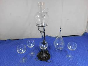lot 252 image: Wine set