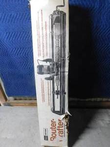 lot 284 image: Craftsman router crafter