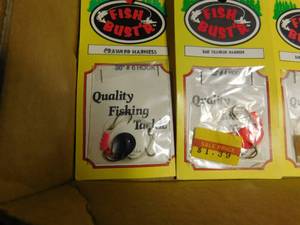 lot 337 image: Flat of new spinners in packages