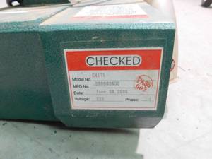lot 3 image: Grizzly industrial power feeder