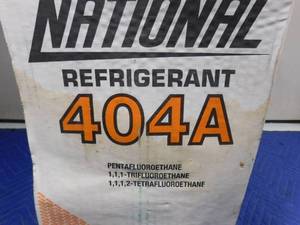 lot 413 image: 24lb Container of refrigerant 404A