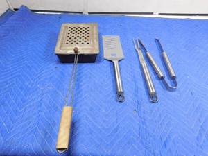 lot 414 image: BBQ utensils.