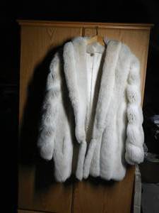 lot 419 image: DEsprit fur like coat
