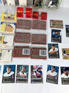lot 443 image: Lot of Baseball Cards with Unopened Packs