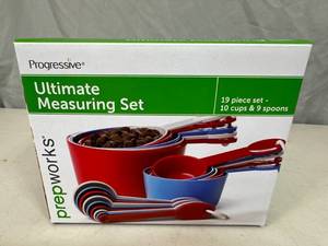 New 19 Piece Ultimate Measuring Set