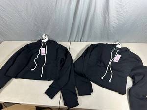 6 New Hooded Sweatshirts - Size Medium