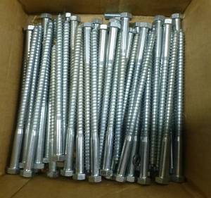 Box of about 60 screws 7 inch