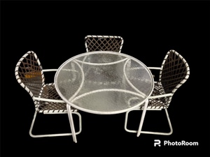lot 16 image: Patio Table and 3 Chairs
