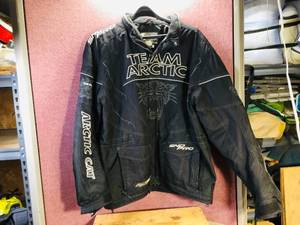 lot 14 image: Artic Cat - Team ArticSno-Pro Mens Black Jacket