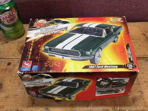 lot 64 image: AMT Ertl 1967 Ford Mustang 125 Model