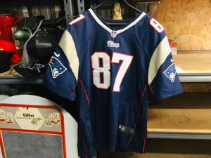 lot 94 image: NFL Gronkowski #87 Nike Jersey