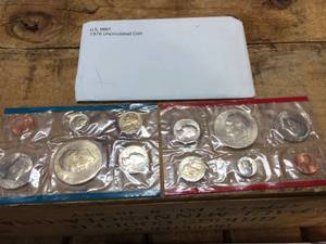 lot 84 image: 1976 U.S. Mint Uncirculated Coin Set - Bicentennial