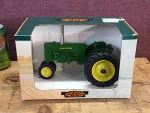 lot 109 image: Spec-Cast John Deere MT Tractor Die-Cast