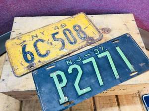 lot 161 image: Vintage New York - New Jersey License Plates