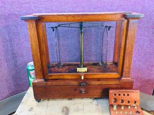 lot 173 image: Fabulous Antique H. KohlBusch Balance Scale - Weights