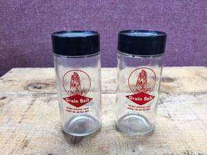 lot 191 image: Vintage Grain Belt Beer - Shaker Set