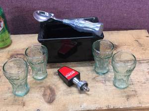 lot 209 image: Vintage Coca Cola Ice Cream Scoop - Handle - Glasses