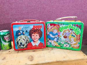 lot 54 image: Vintage Annie - Cabbage Patch Kids Lunch Boxes